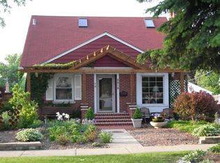 5816 Crain St, Morton Grove, IL 60053