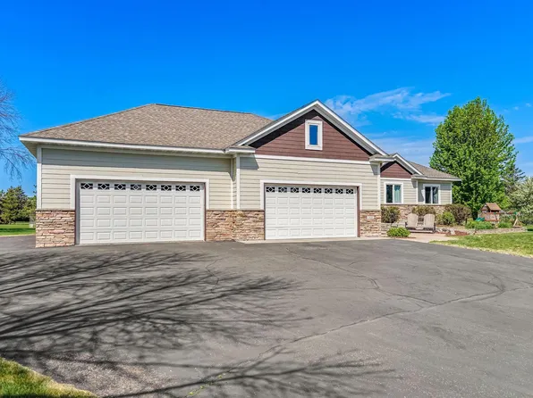 914 207th Ave NE, East Bethel, MN 55011