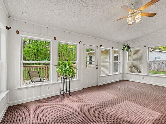 4th image of 10100 Resort Rd
