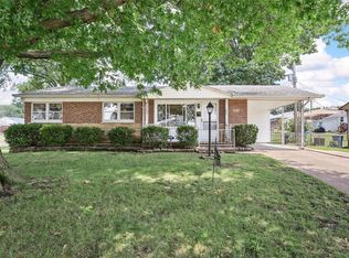4313 Big Chief Dr, Saint Louis, MO