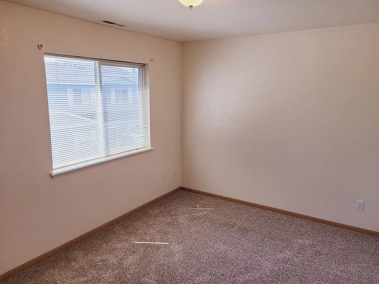 2420 Daws Dr #D — Photo 10