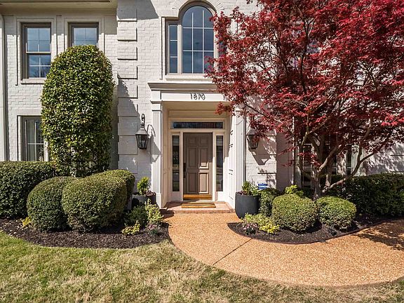 3rd image of 1870 Lonhill Dr