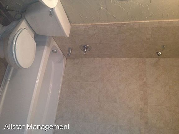 2nd image of 7668 Southaven Cir W