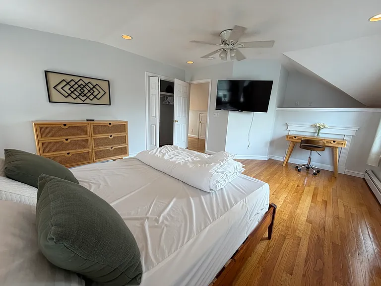 67 Saint James Cir #2 — Photo 12