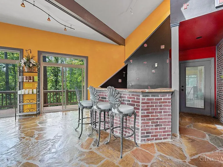 7883 Chestershire Dr — Photo 31