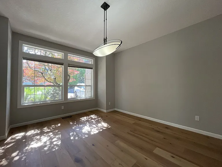 224 NW Sundown Way — Photo 29