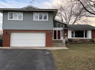 18858 Jamie Ct, Homewood, IL 60430