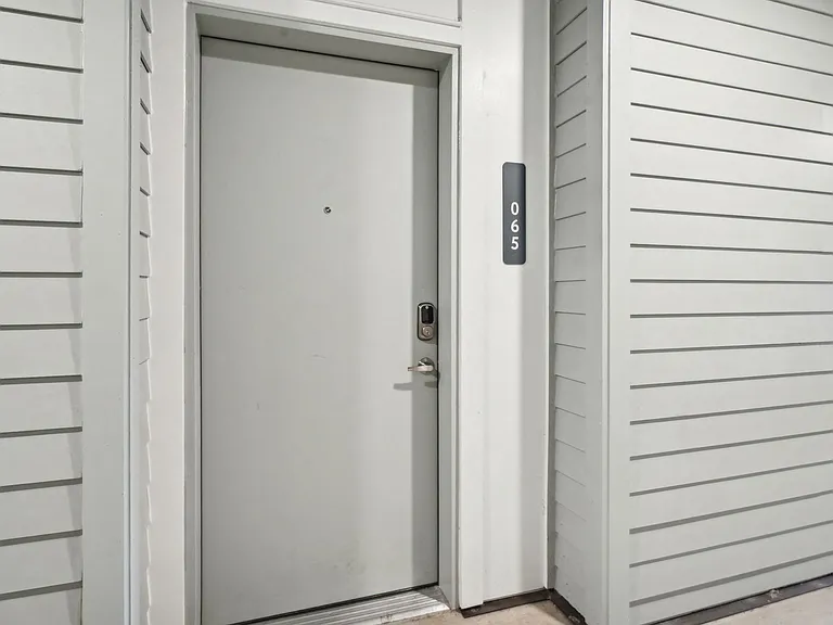 Ellis Apartments — Photo 39