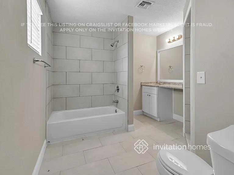 319 SW 9th Ave — Photo 17