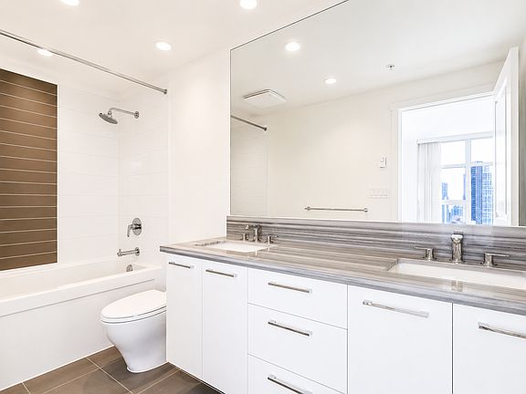 3rd image of 4880 Bennett St #3608