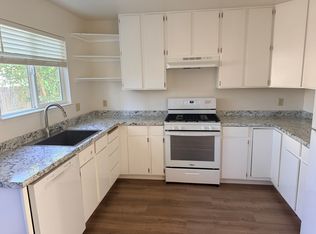 1404 Slater St #A, Santa Rosa, CA 95404