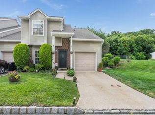 64 Cambridge, Oxford, NJ 07863