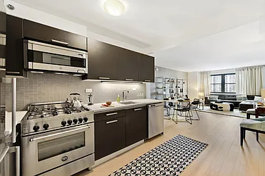 Rented by Manhattan Realty Group