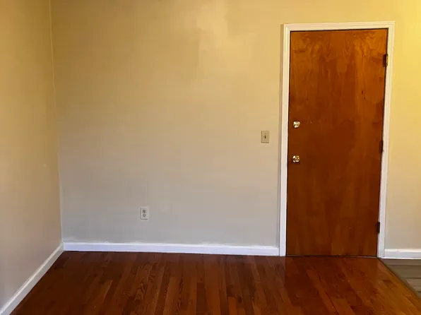 2828 James St #3, Syracuse, NY 13206