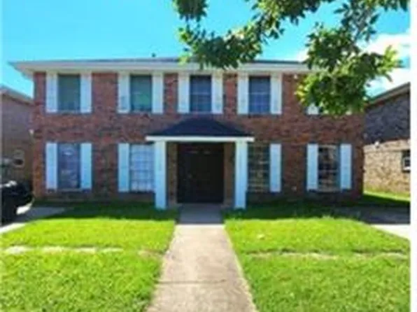 7162 Salem Dr, New Orleans, LA 70127