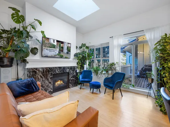 4625 Valley Dr #2409, Vancouver, BC V6J 5L7