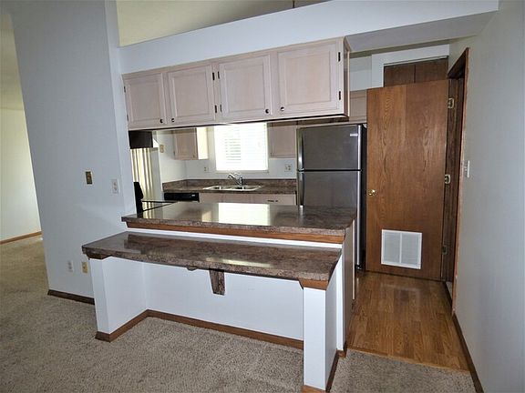 4th image of 7408 Downey Dr