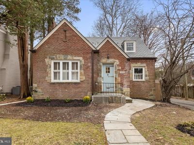 5352 29th St NW, Washington, DC, 20015