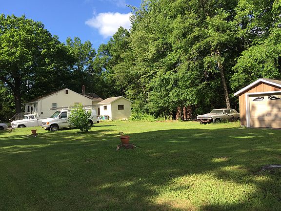  Large, flat usable property