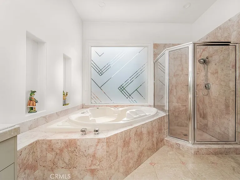 5206 Topeka Dr — Photo 39