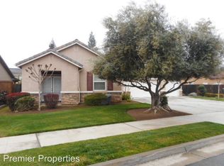 1048 Ryan Ave, Clovis, CA 93611