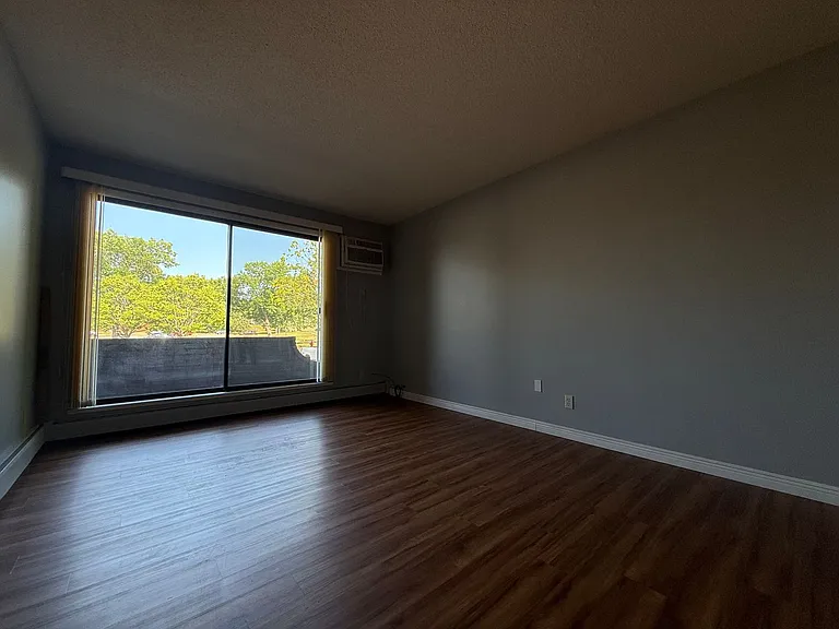 7330 York Ave S #1111 — Photo 5