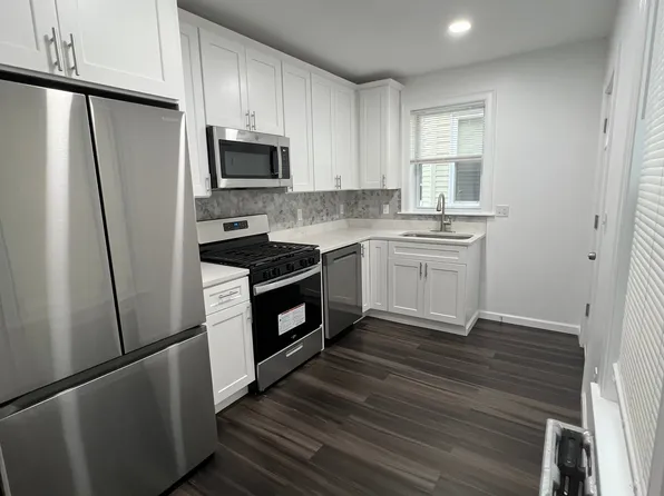 81 Alder St #A81, Waltham, MA 02453