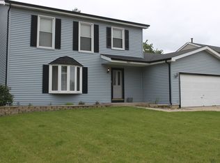 403 S Driftwood Trl, McHenry, IL 60050