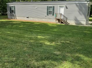 5793 E Riverside Dr, Lyons, MI 48851