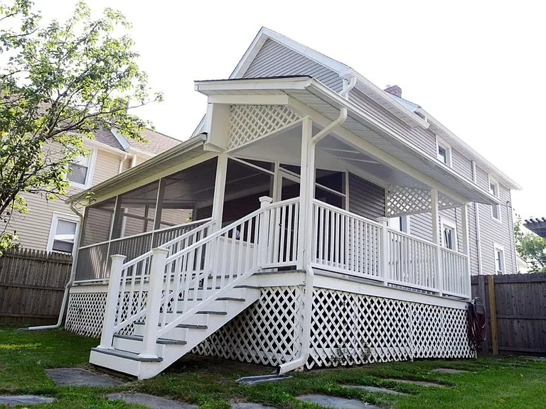 14 S Cedar St — Photo 4