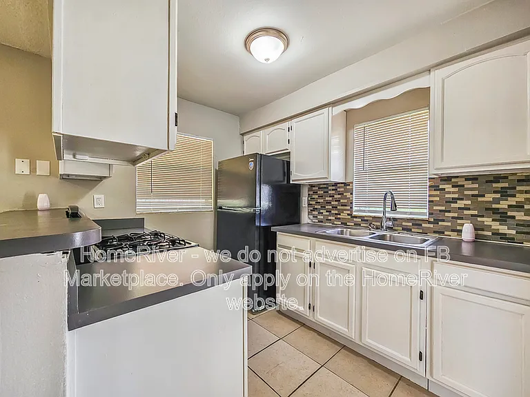 1550 Wright Dr — Photo 11