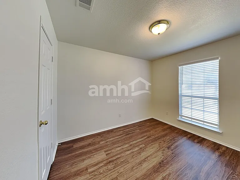 1417 Indian Wells Trl — Photo 11