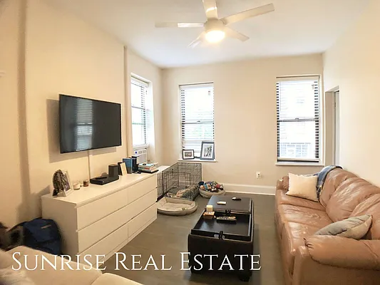 Rented by Sunrise Real Estate | media 15