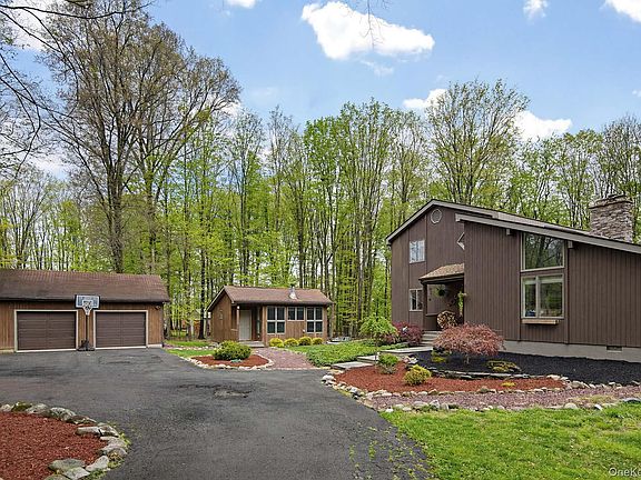 2nd image of 93 Walling Road