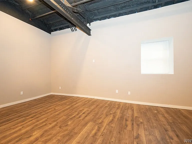 2335 Main St — Photo 8