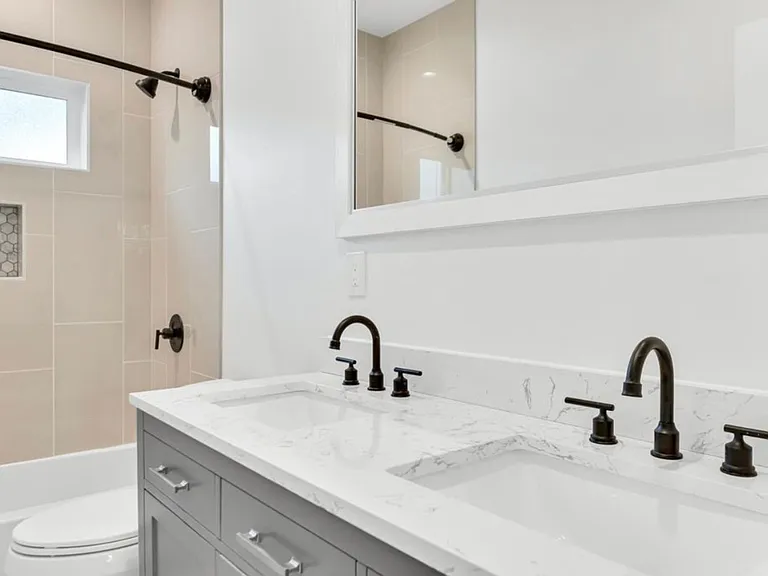 2 bedroom / 1 bath | Midtown Duplex Available Now — Photo 13