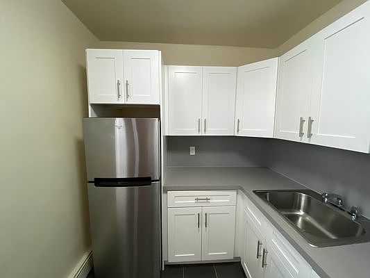 5th image of 86-25 Van Wyck Expressway E Service Rd #532