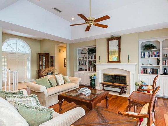 2nd image of 283 Governors Dr