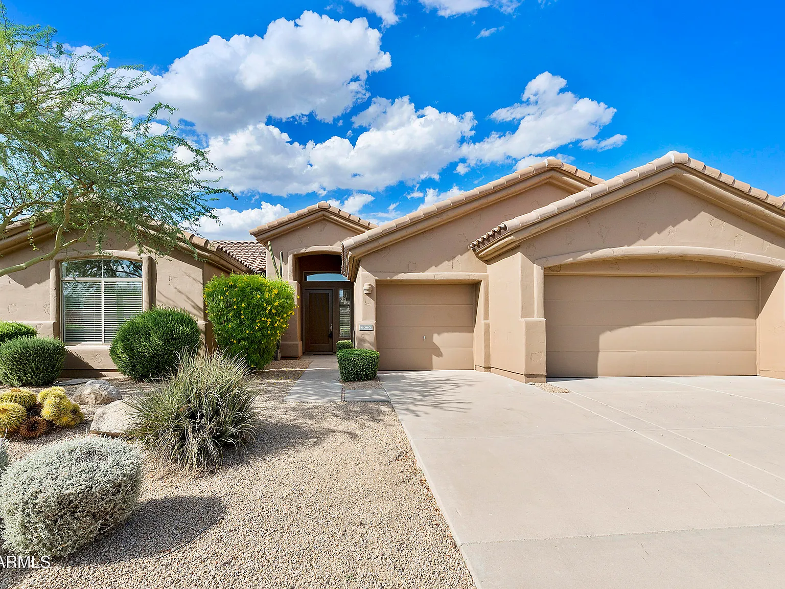 3 bed, 2.0 bath, 1858 sqft, $3,400 — Photo 3