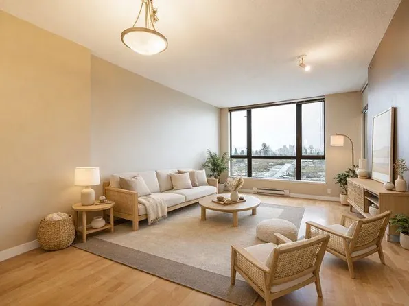 400 Capilano Rd #1701, Pt Moody, BC V3H 0E1