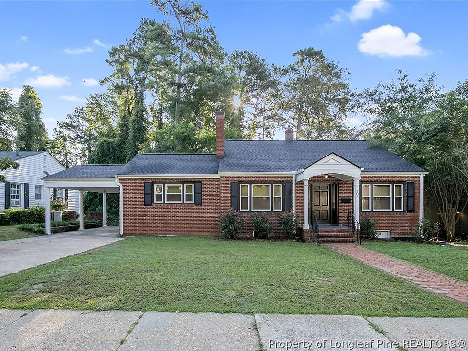 808 Westmont Dr