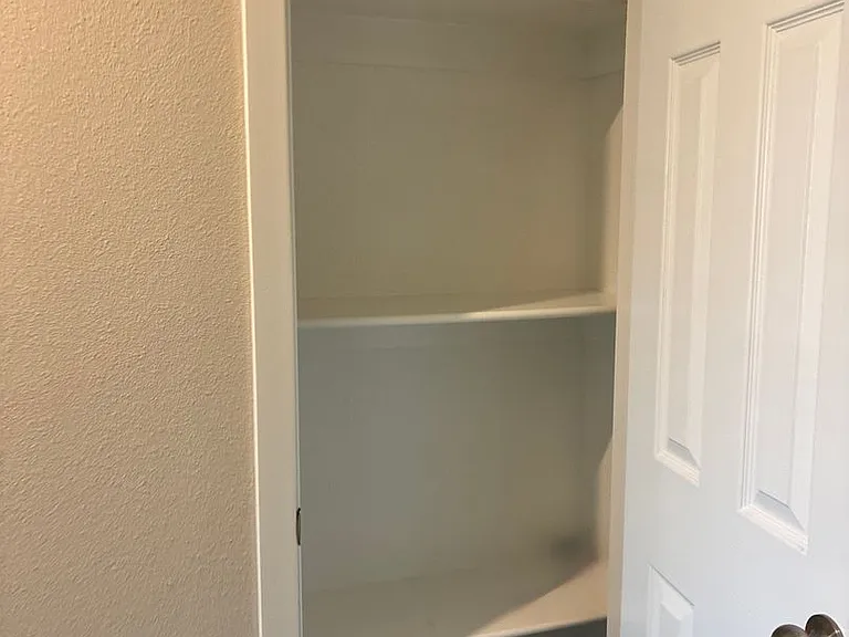 2600 S Silver St — Photo 10