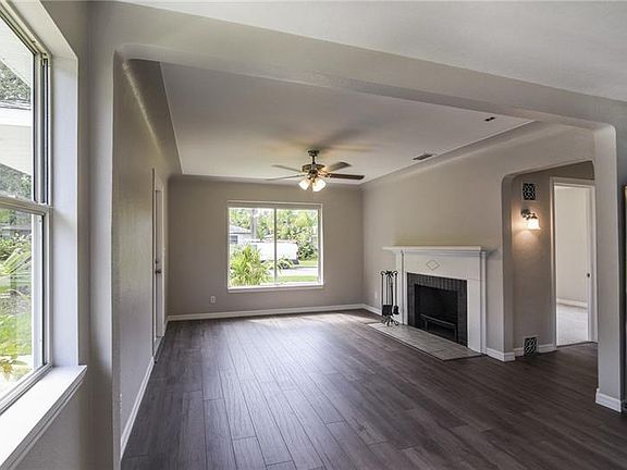 2nd image of 4811 14th St N