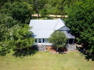 206 Hidden Lakes Dr, Enigma, GA 31749