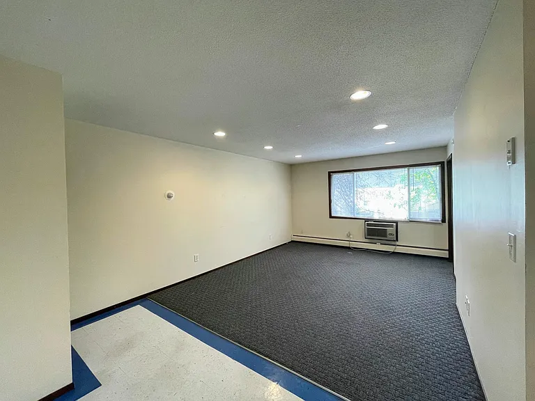 1503 8th St SE #207 — Photo 5