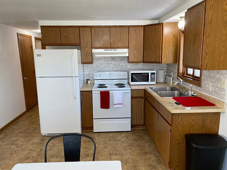 307 S Vine Ave — Photo 9