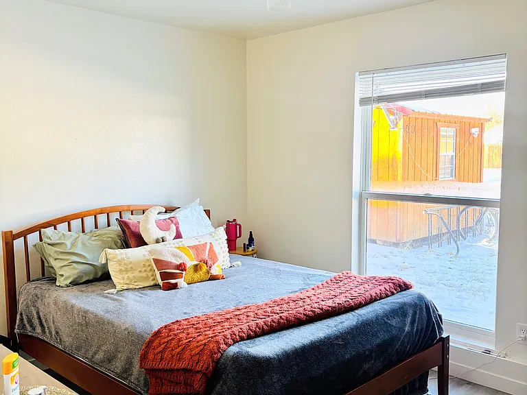910 I St #C — Photo 4