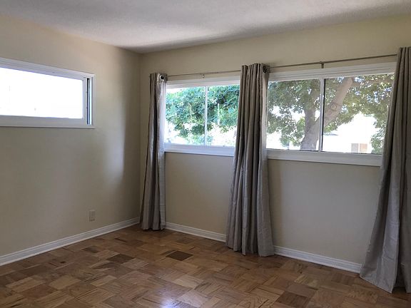 2nd image of 941 Hillvale Dr