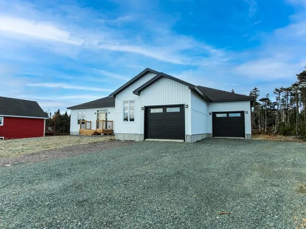 26 Edgewater Lane, Torbay, NL A1K1M2