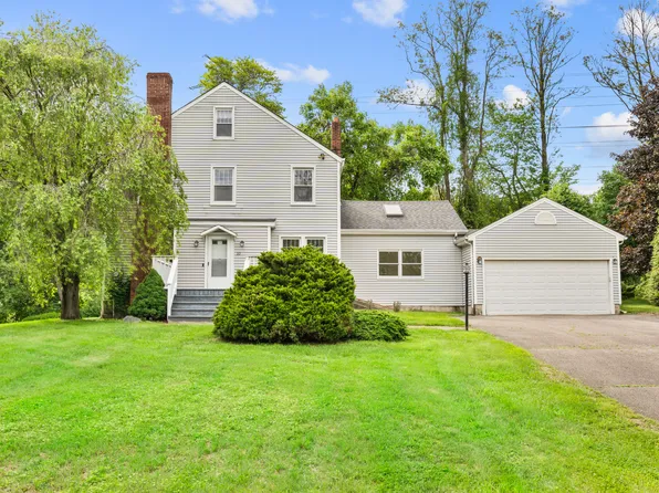 10 Paddock Place, Milford, CT 06461